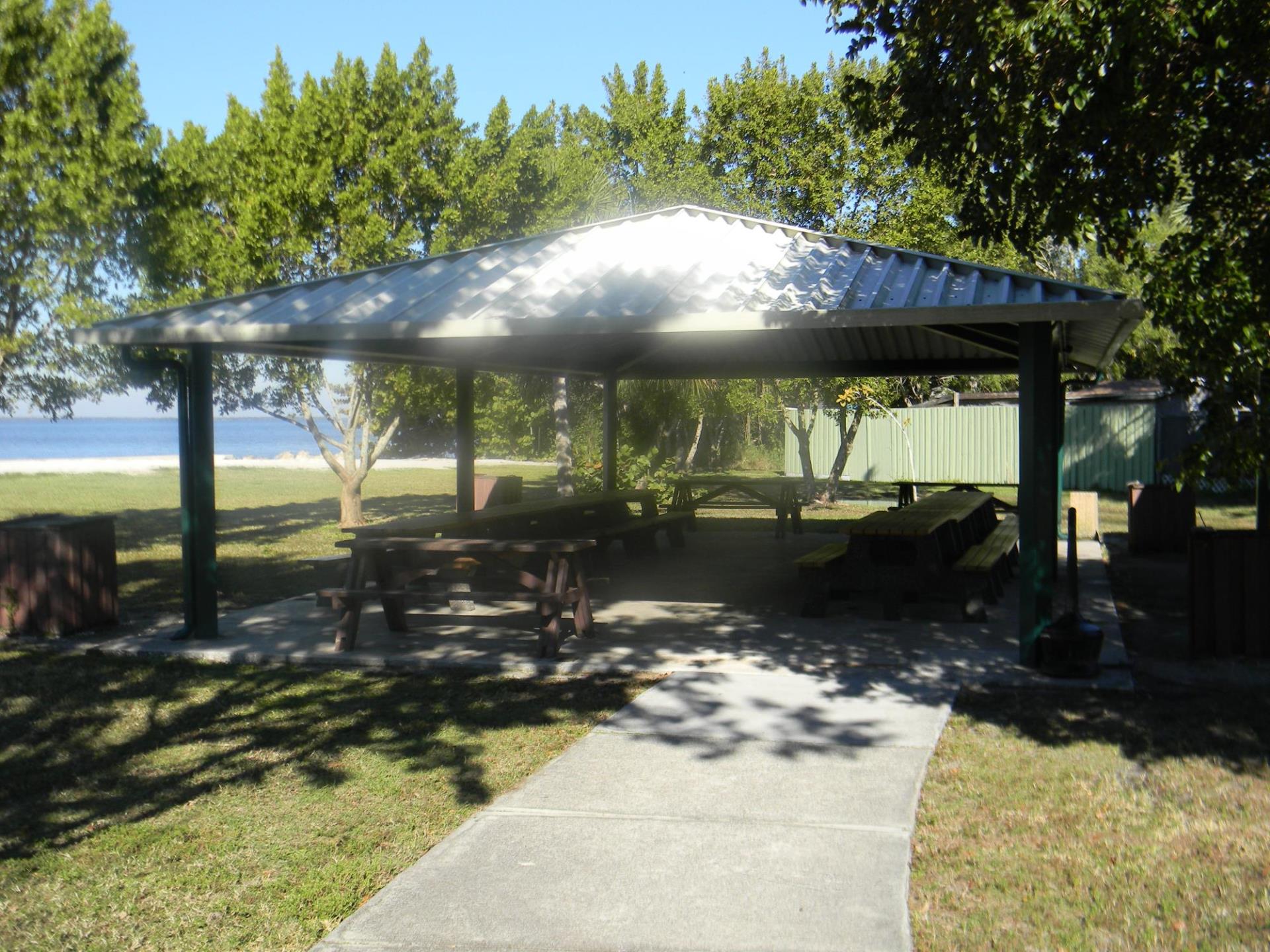 Picnic area in Ponce Park