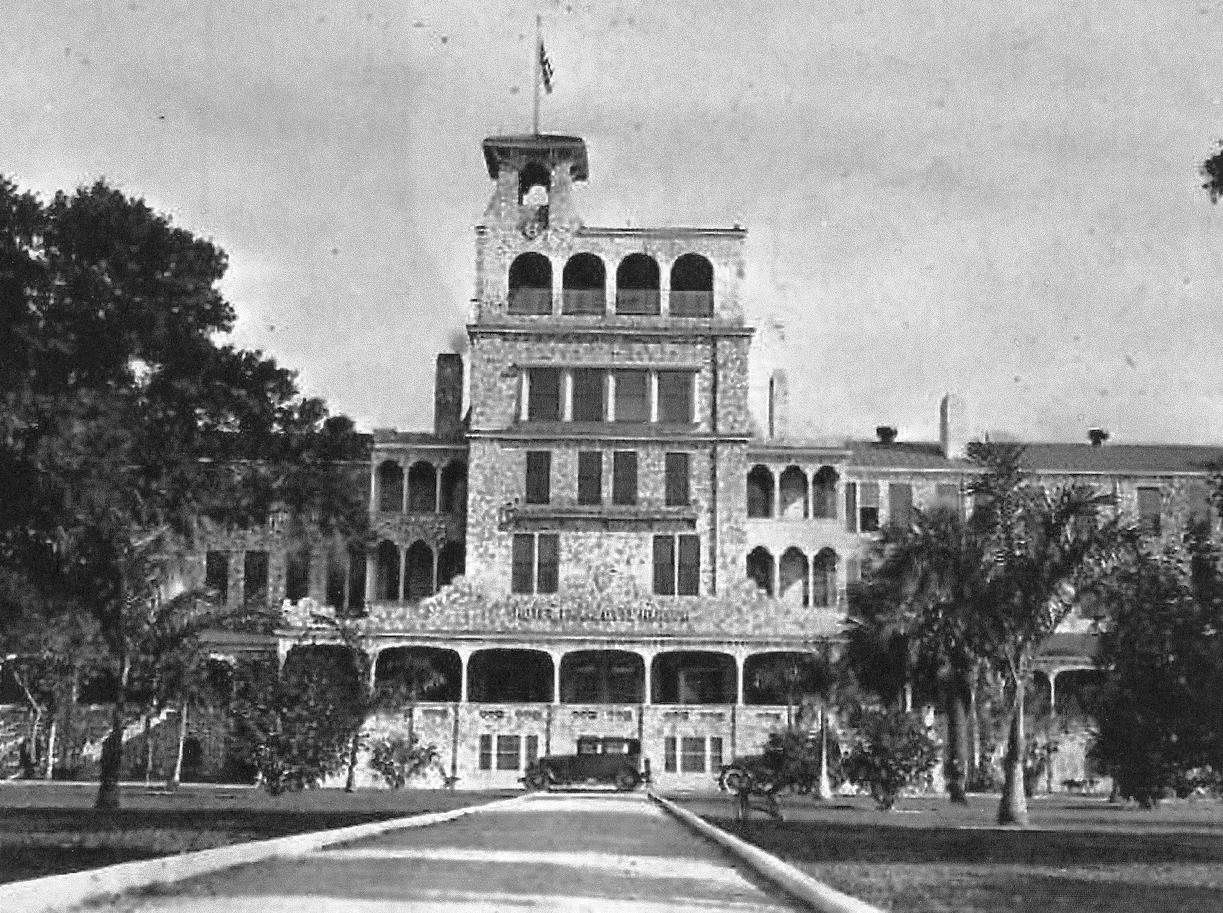 picture of the hotel charlotte harbor spa in 1956